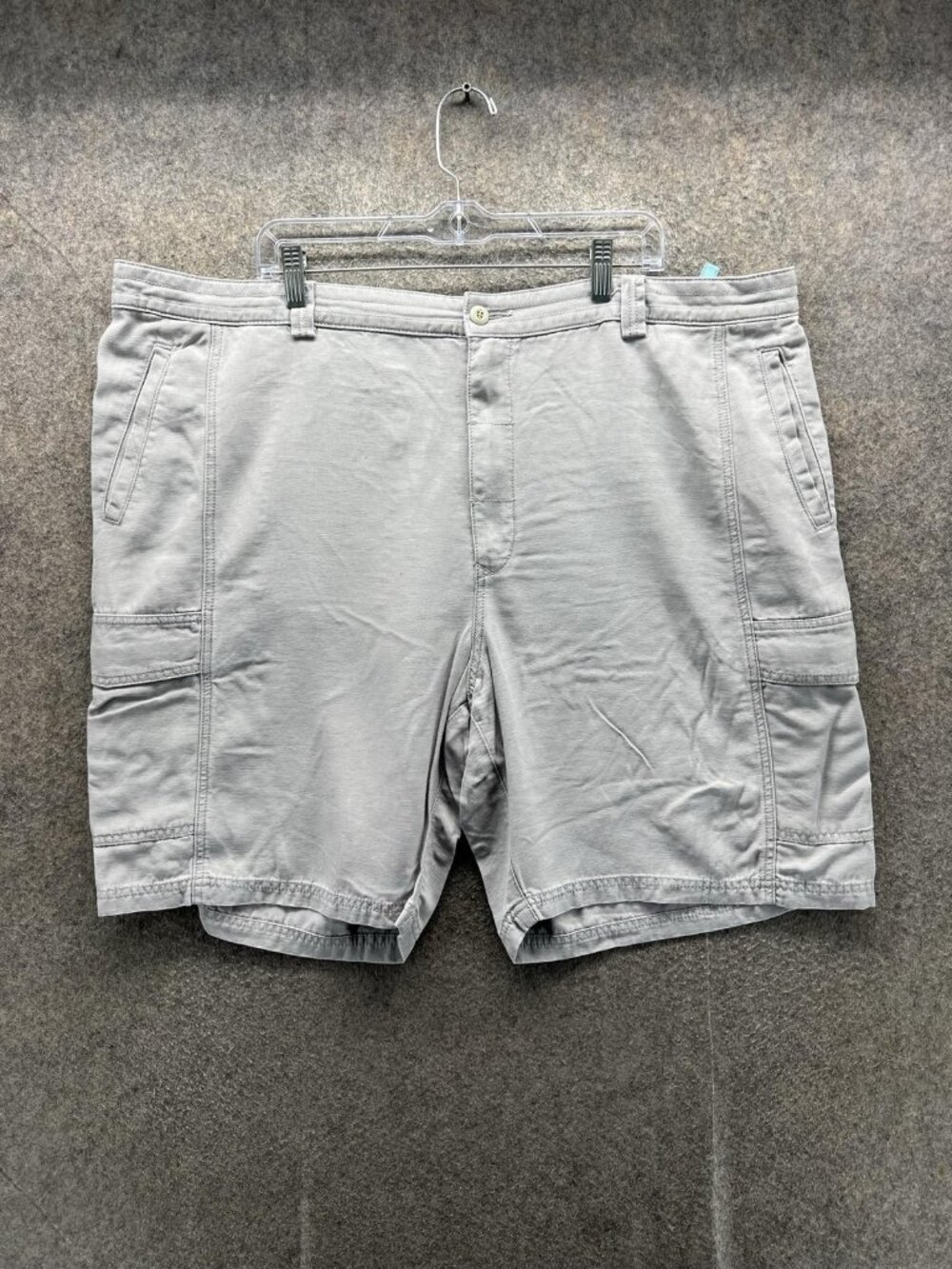 Tommy Bahama Relax Shorts Mens 46 Gray Cargo Flat Front Lyocell Cotton Casual
